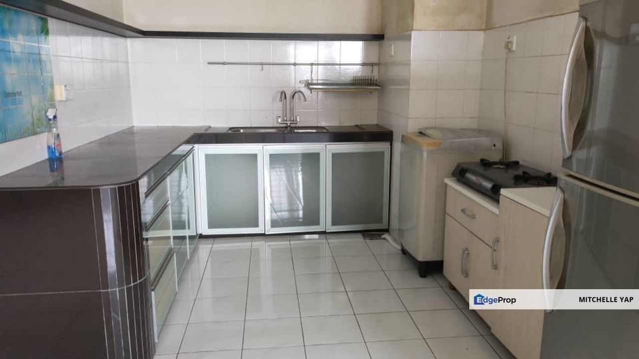 Larkin Utama Condo. 3 bedroms for RENT for Rental RM1,350 By