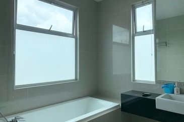 Isola Villa @ Senibong Cove