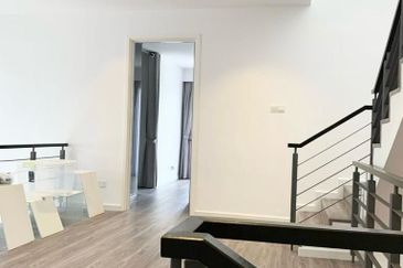 Isola Villa @ Senibong Cove