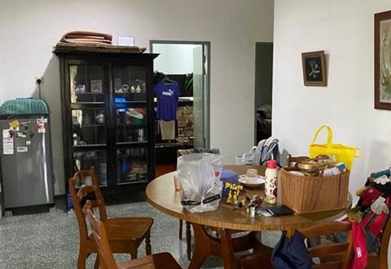 Jalan Bunga Matahari