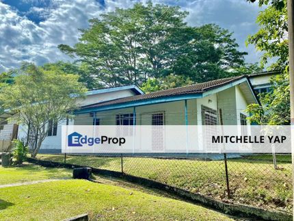 JB JALAN DATO KADI - BIG SINGLE BUNGALOW FOR SALES - 3 BEDROOMS, Johor, Masai