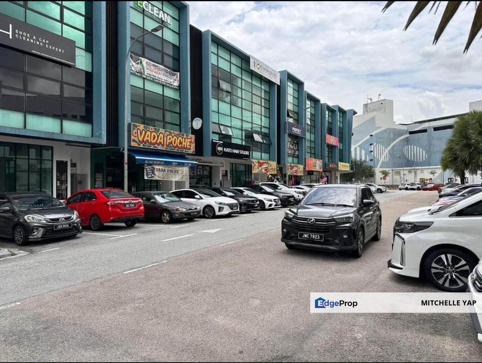 Bandar Dato Onn 3 Storey Shop lot for SALES, Johor, Johor Bahru