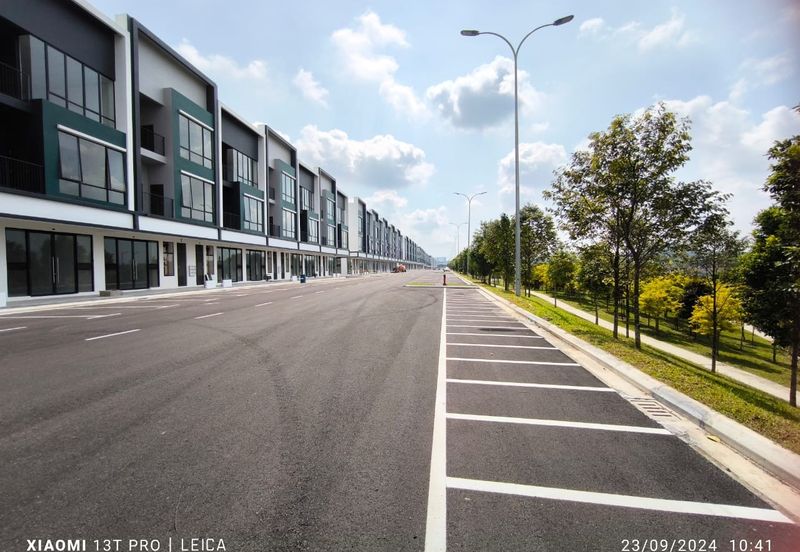 Austin Residence @Taman Mount Austin