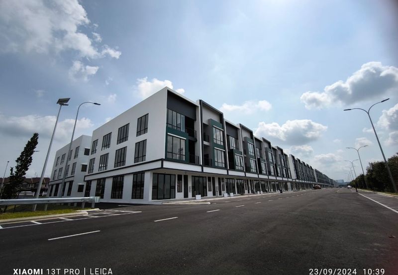 Austin Residence @Taman Mount Austin