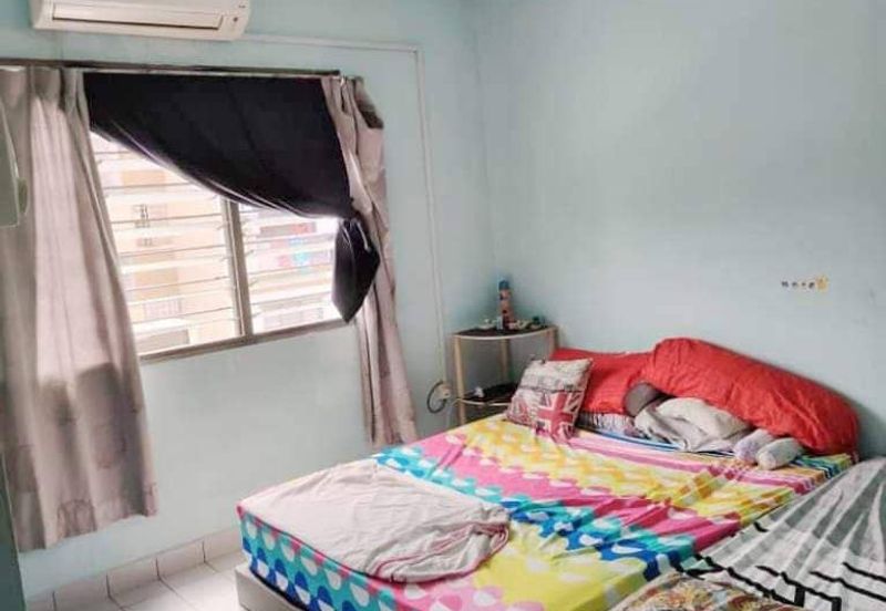 Mon Bisca, Bandar Baru Permas Jaya