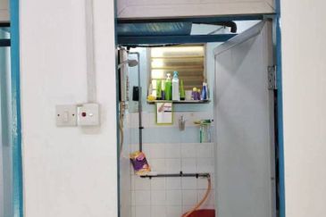 Mon Bisca, Bandar Baru Permas Jaya