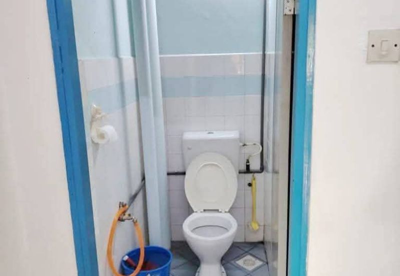 Mon Bisca, Bandar Baru Permas Jaya