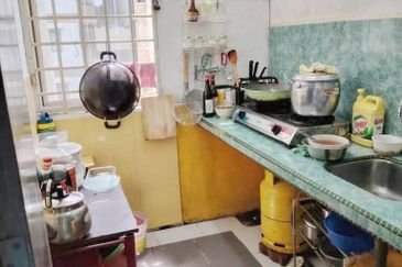 Mon Bisca, Bandar Baru Permas Jaya