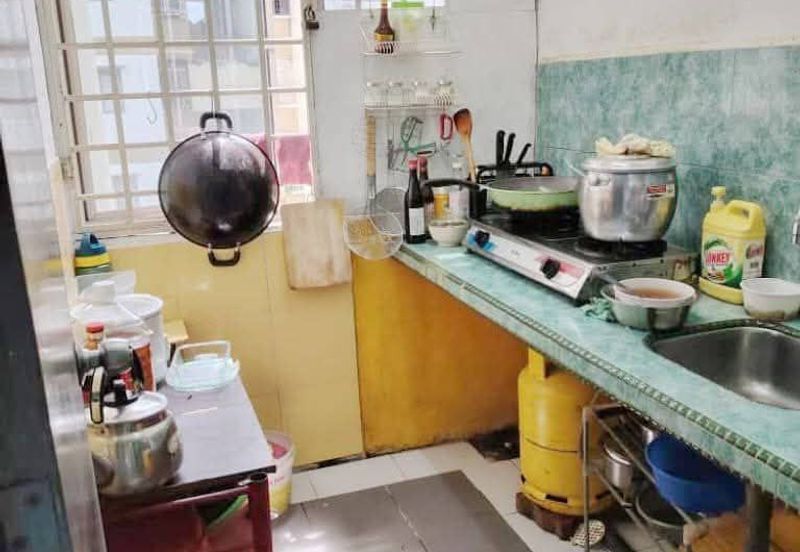 Mon Bisca, Bandar Baru Permas Jaya