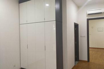 The Hills Residences, Senibong Cove