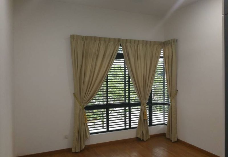 The Hills Residences, Senibong Cove