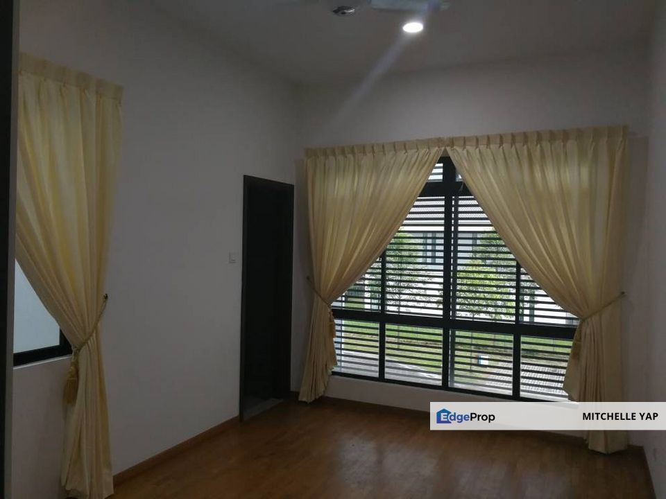 Senibong Cove Residence Double SEMI-D   3+1 Family Rooms For SALES, Johor, Masai
