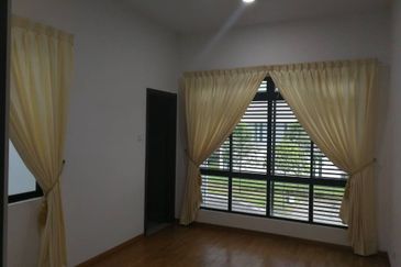 The Hills Residences, Senibong Cove