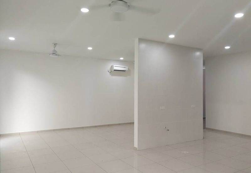 The Hills Residences, Senibong Cove