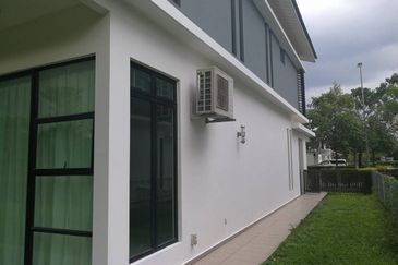The Hills Residences, Senibong Cove