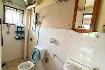 Sri Intan (Bandar Seri Alam)