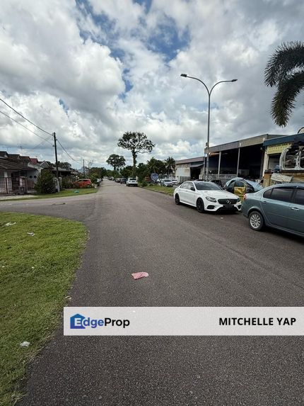 TAMAN MOLEK IMPIAN MOLEK 2 Sty SEMI-D For SALES - 4 Bedrooms, Johor, Johor Bahru