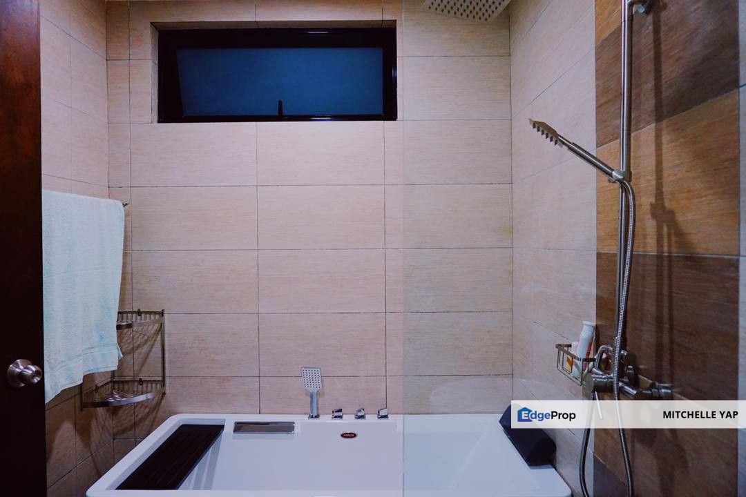 Molek Regency- 3Bedrooms With 4 Car Park, Johor, Johor Bahru