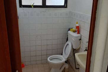 Ria 2 Apartment, Taman Megah Ria