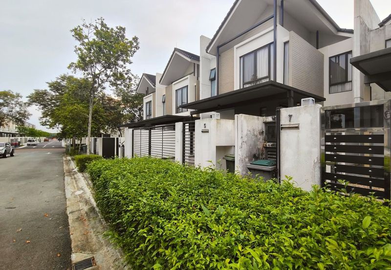 Avira Garden Terraces @ Medini