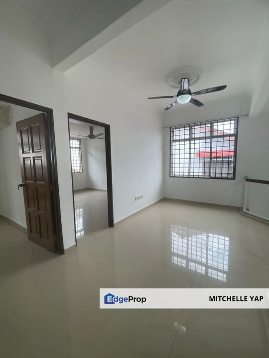 Taman Megah Ria - 1.5strorey Semi-D For SALES  4 BEDROOMS, Johor, Masai