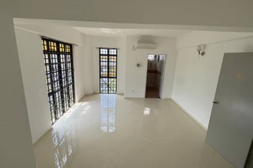 Tanjung Puteri Condominium