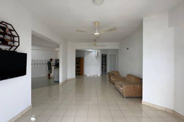 Tanjung Puteri Condominium