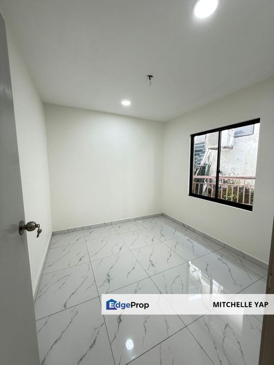 Taman Dahlia SINGLE STOREY LC - 3 BEDROOMS For SALES, Johor, Tampoi