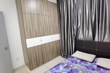 Golden Sands Seaview Residence