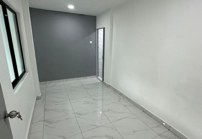 Mon Glori, , Bandar Baru Permas Jaya