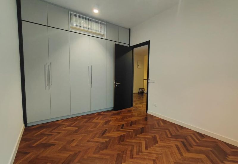 Avira Garden Terraces @ Medini