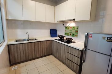 Golden Sands Seaview Residence