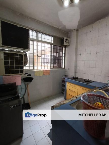 Sri Akasia Apartment - 4 bedrooms For SALES, Johor, Tampoi