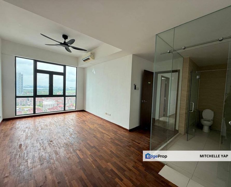 JB Crescent Bay Suites -3 bedrooms For RENT, Johor, Johor Bahru