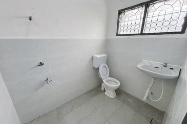 Taman Pelangi, Parit Jawa