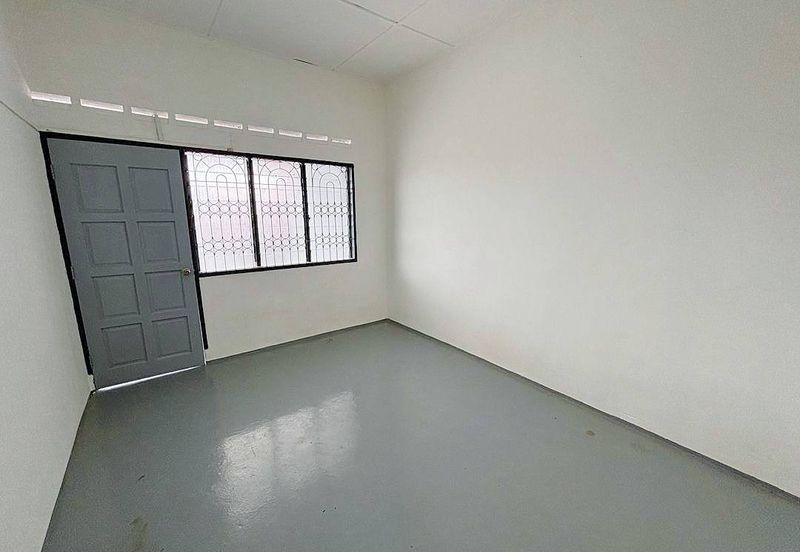 Taman Pelangi, Parit Jawa