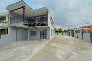 Taman Pelangi, Parit Jawa