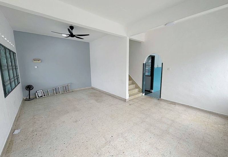 Taman Pelangi, Parit Jawa