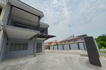 Taman Pelangi, Parit Jawa