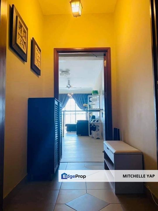 Molek Pine Condo. - 3 bedrooms for RENT, Johor, Johor Bahru