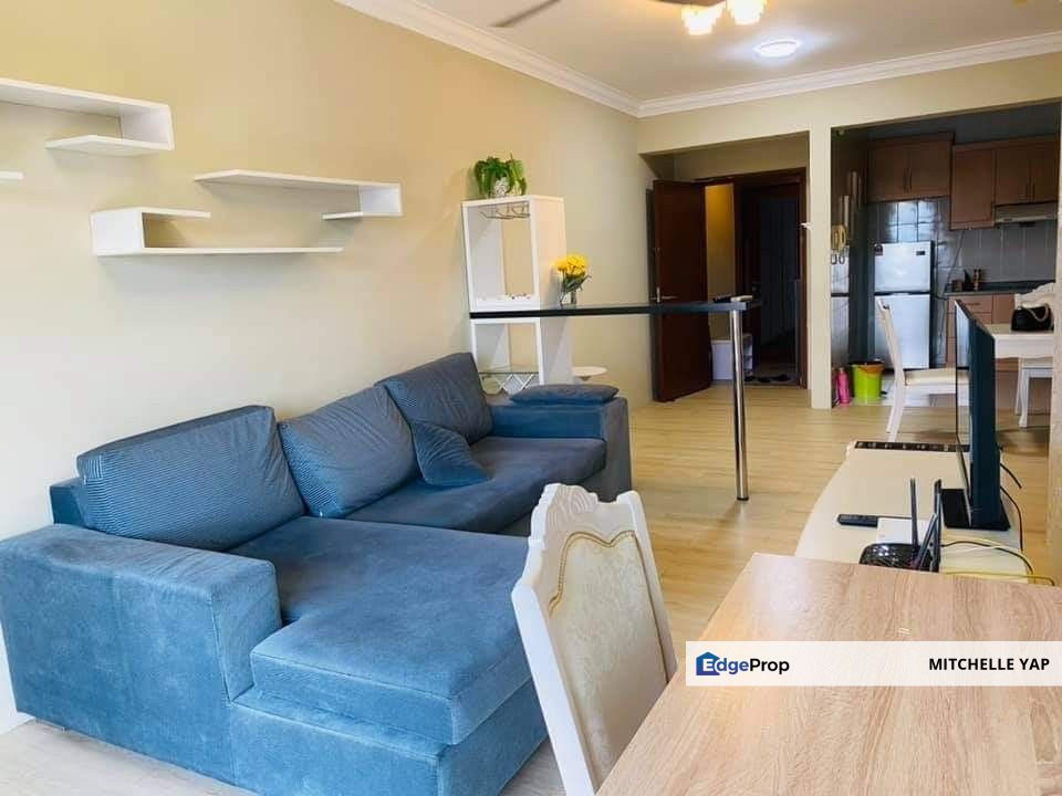 Molek Pine Condo. - 3 bedrooms for RENT, Johor, Johor Bahru