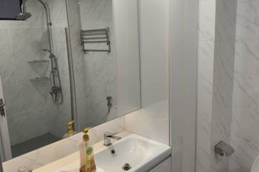 Aloha Tower Condominium