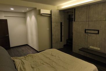 Aloha Tower Condominium