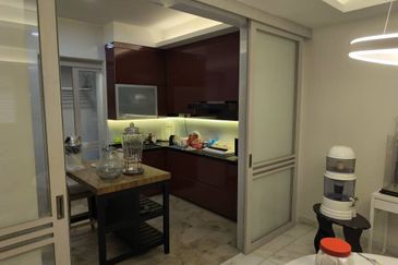 Aloha Tower Condominium