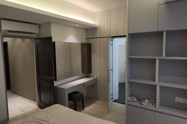 Aloha Tower Condominium