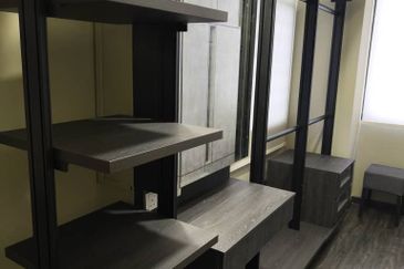 Aloha Tower Condominium