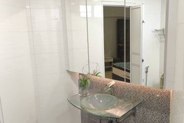 Aloha Tower Condominium