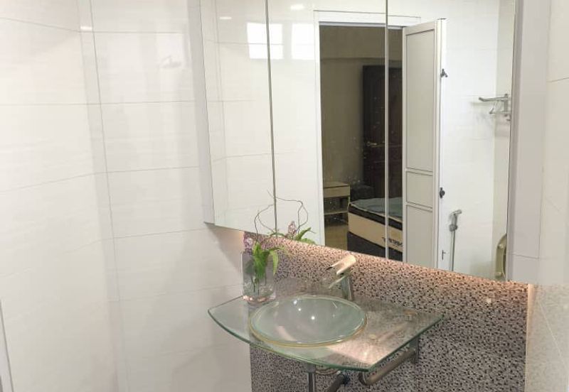 Aloha Tower Condominium