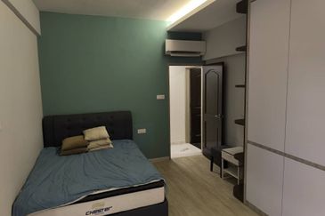 Aloha Tower Condominium