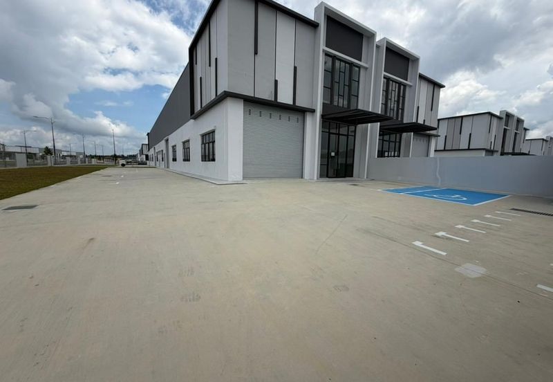 Eco Curve @ Eco Business Park 1